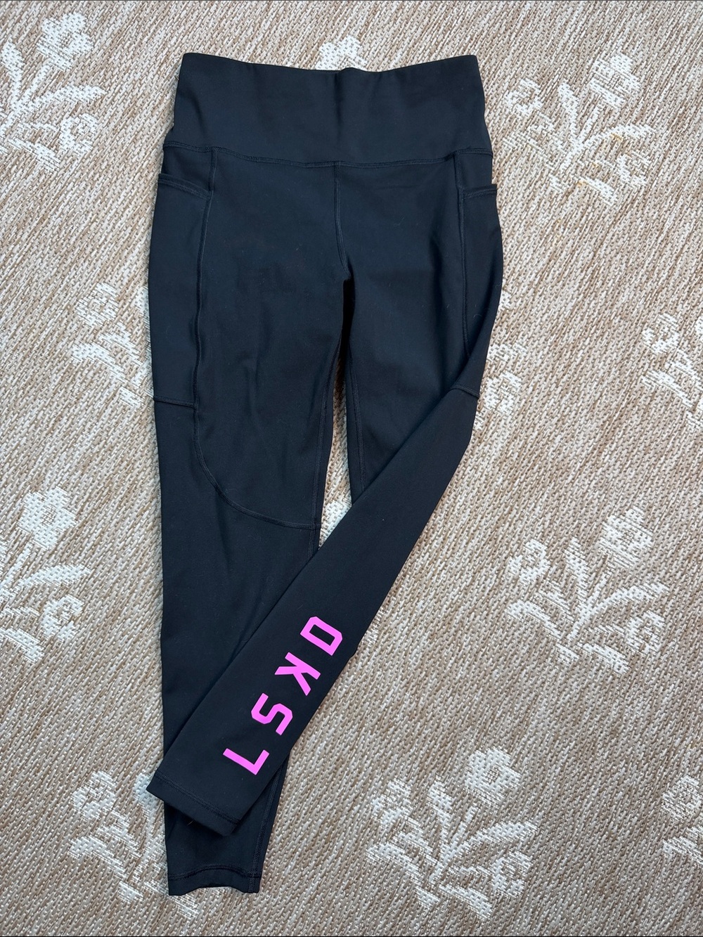 LSKD Black Leggings with Side Pockets